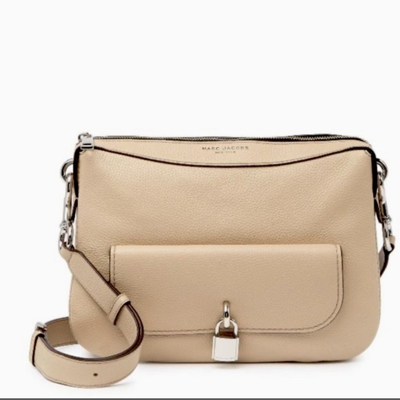 Marc Jacobs Handbags - Marc Jacobs Cross Body Lock That Leather Bag